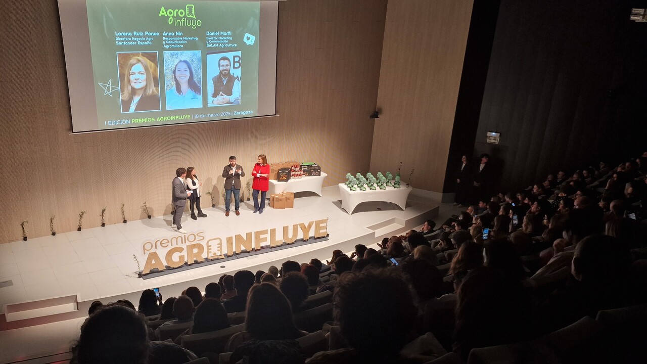 unos-premios-agroinfluye-de-record-200000-votos-eligen-a-los-mejores-en-redes