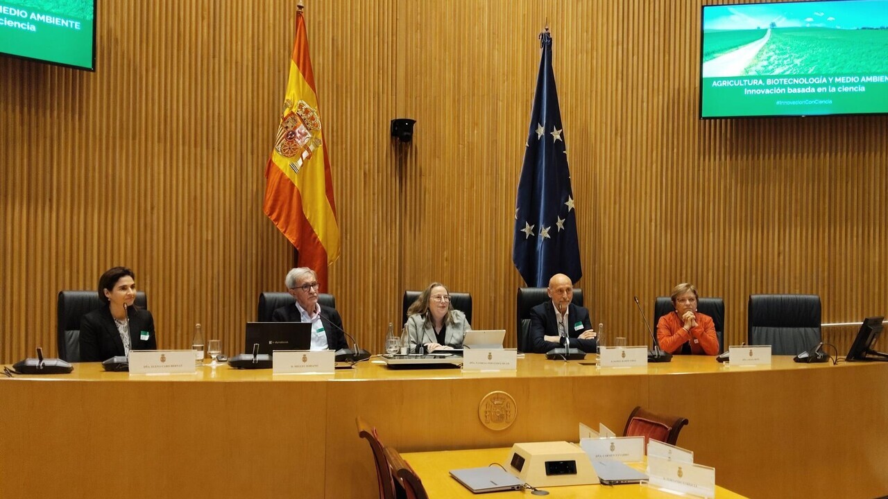 legislar-base-cientifica-aprovechar-potencial-biotecnologia-innovacion-agricultura
